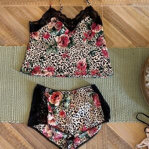 Floral and Leopard Print Women's Pajama Set with Lace Trim